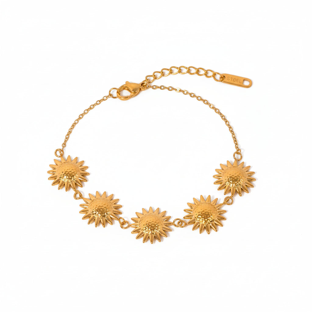 Daisy Chain Bracelet – 18K Gold Plated Stainless Steel