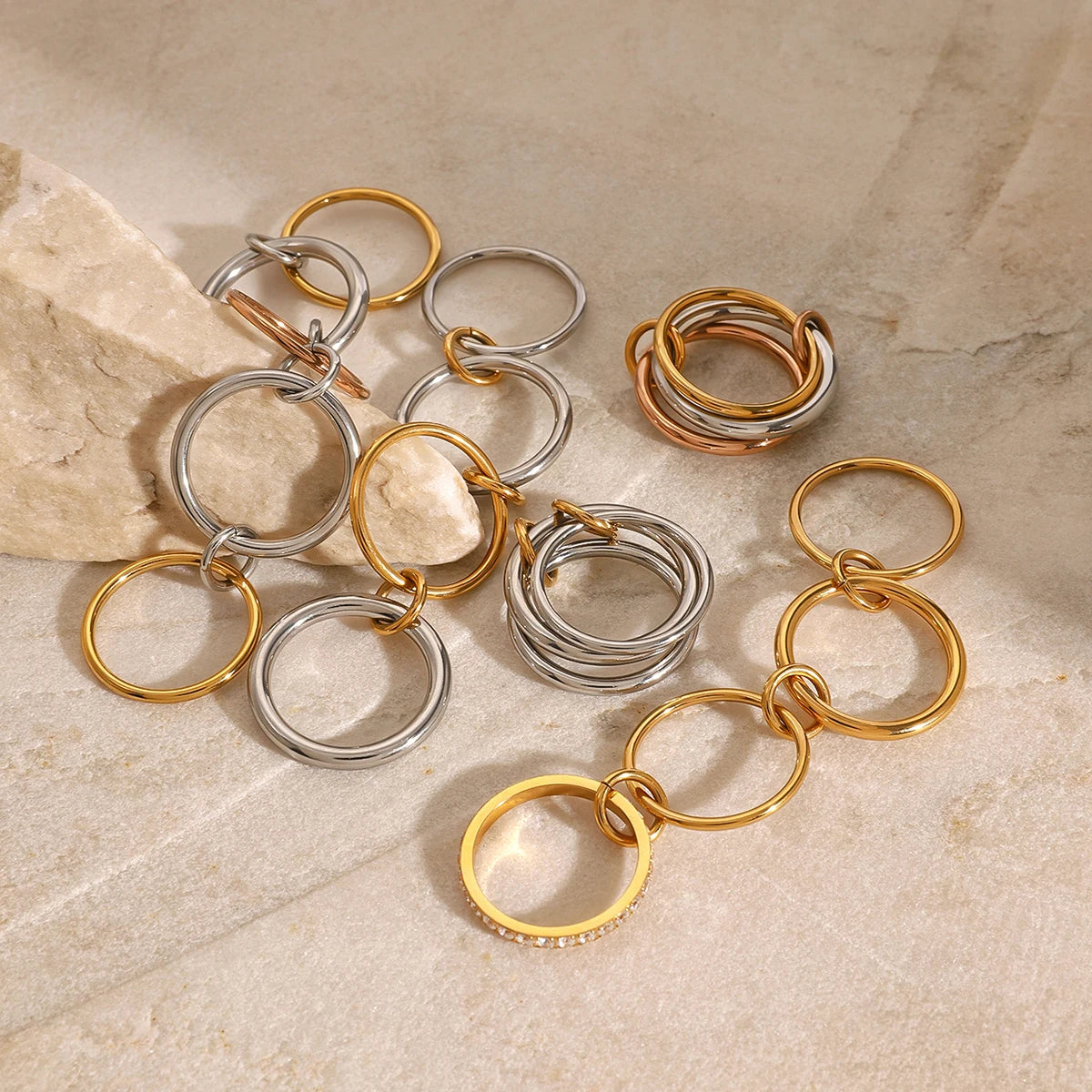 Trinity Interlocking Ring - 18K Gold & Silver Plated