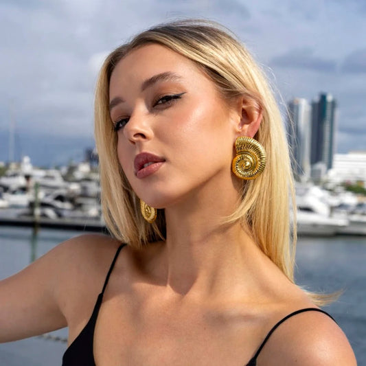 Chunky Conch Stud Earrings – 18K Gold Plated Stainless Steel