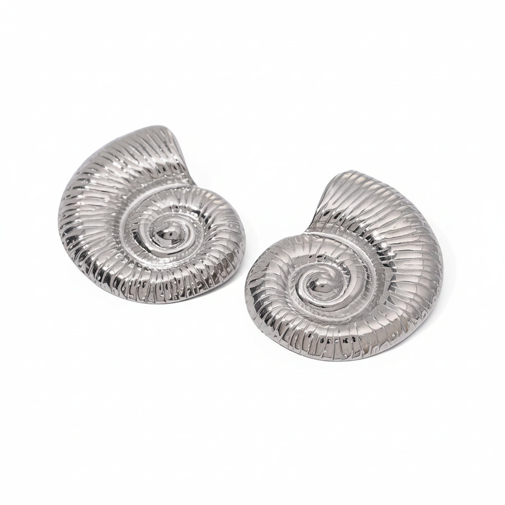 Chunky Conch Stud Earrings – 18K Gold Plated Stainless Steel