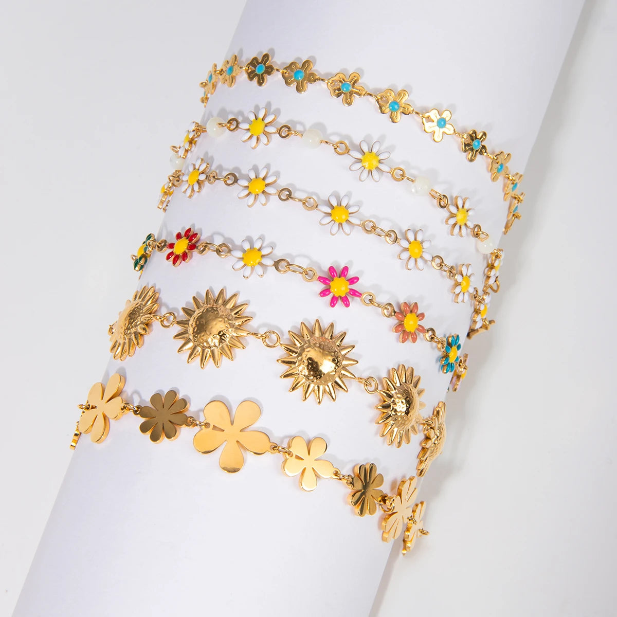 Daisy Chain Bracelet – 18K Gold Plated Stainless Steel