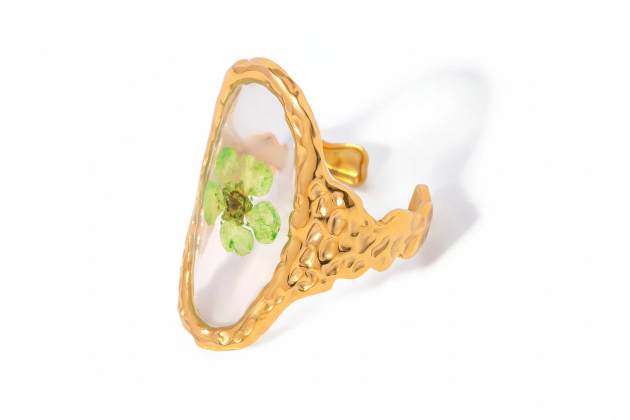 Eternity Flower Ring – 18K Gold Plated Stainless Steel