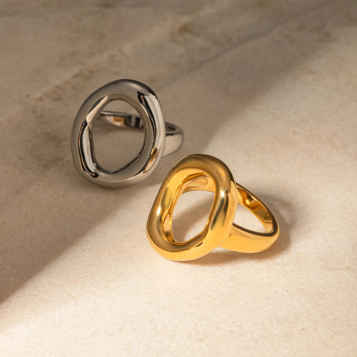 Oval Hollow Ring - 18K Gold Plated Stainless Steel