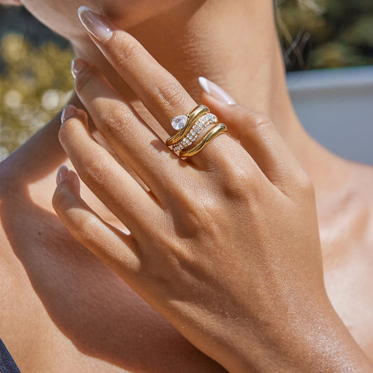 Rhinestone Band Ring – 18K Gold Plated Stainless Steel