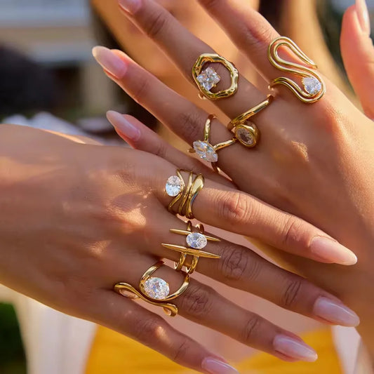 Linear Zircon Ring – 18K Gold Plated Stainless Steel