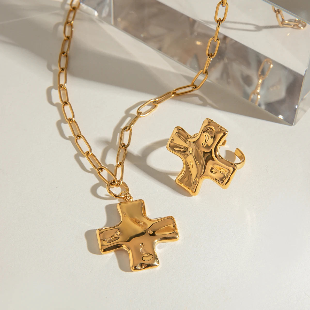 Hammered Cross Jewelry Set – 18K Gold Plated Stainless Steel