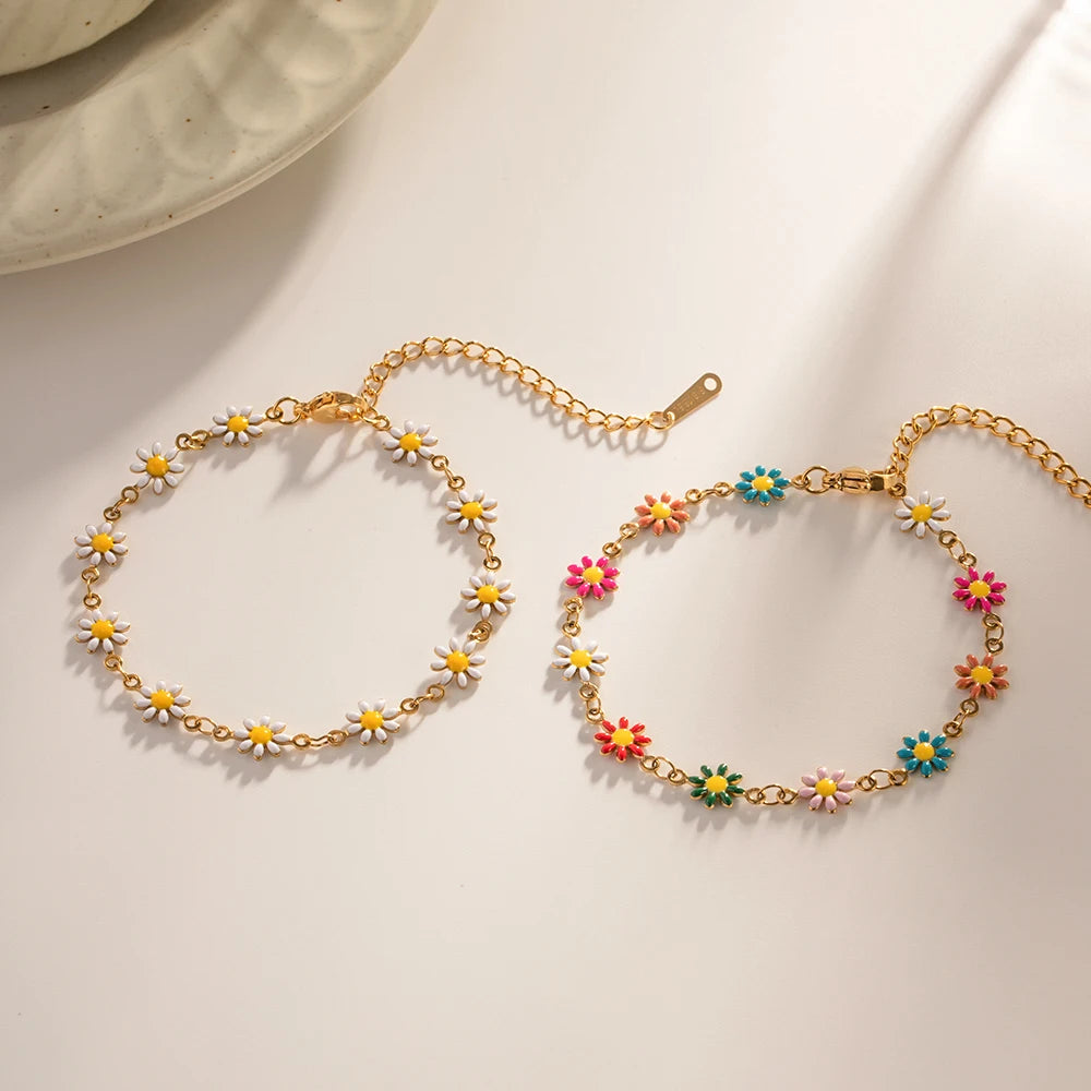 Daisy Chain Bracelet – 18K Gold Plated Stainless Steel