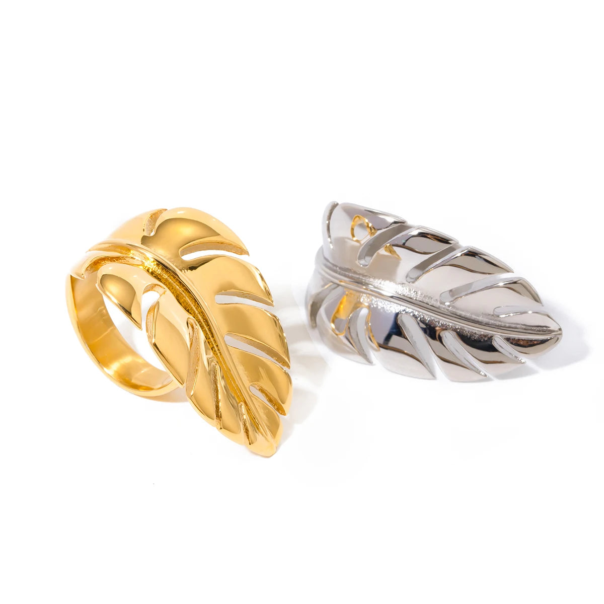 NORÉLI Feather Leaf Open Ring – 18K Gold Plated Stainless Steel